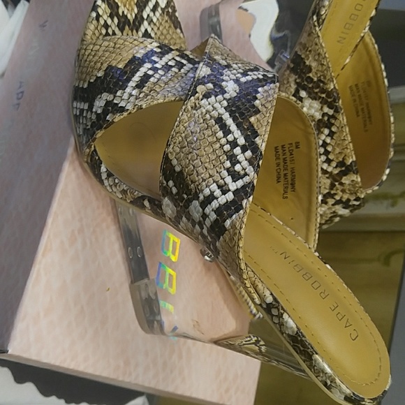 Slip on shoes. NIB - Picture 2 of 4